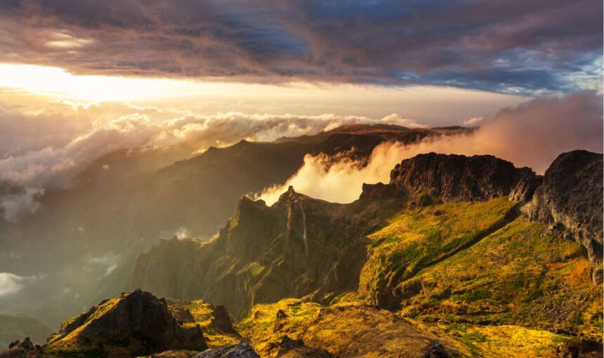 Viaggio a Madeira: Guida completa ai trekking più panoramici